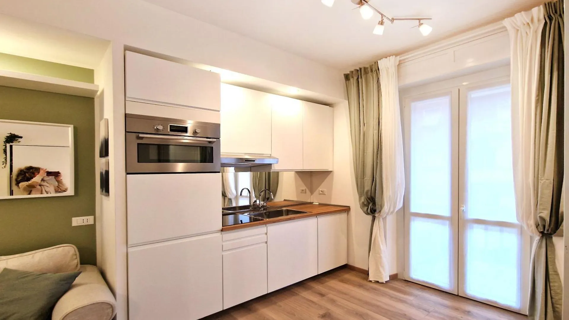 Genovesi Chic Studio - Affori Station Milan Apartment